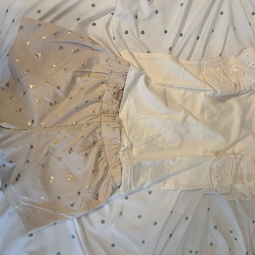 H&M Cream Eyelet Ruffle Top and Star-Print Skirt Set